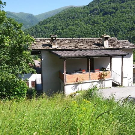 Turismo In Valle Orco Ai Piedi Del Gran Paradiso 2 Villa Locana Exterior photo