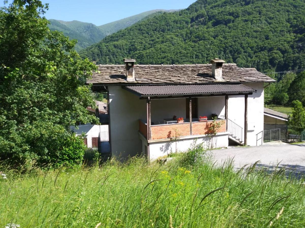 Turismo In Valle Orco Ai Piedi Del Gran Paradiso 2 Villa Locana Exterior photo